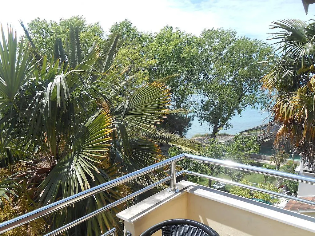 Konukevi Pansion Marta Otel Bibinje
